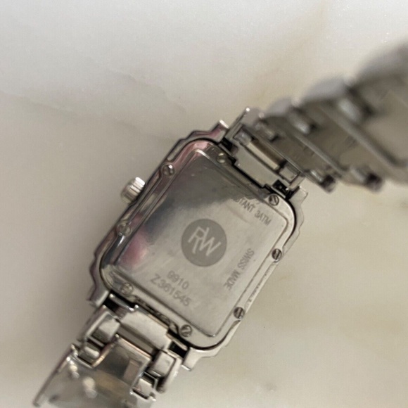 RAYMOND WEIL Saxo Stainless Steel Silver Dial Women's Watch 9910S-2 - Picture 4 of 7